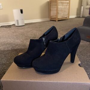 Elegant Black Women's Heels
